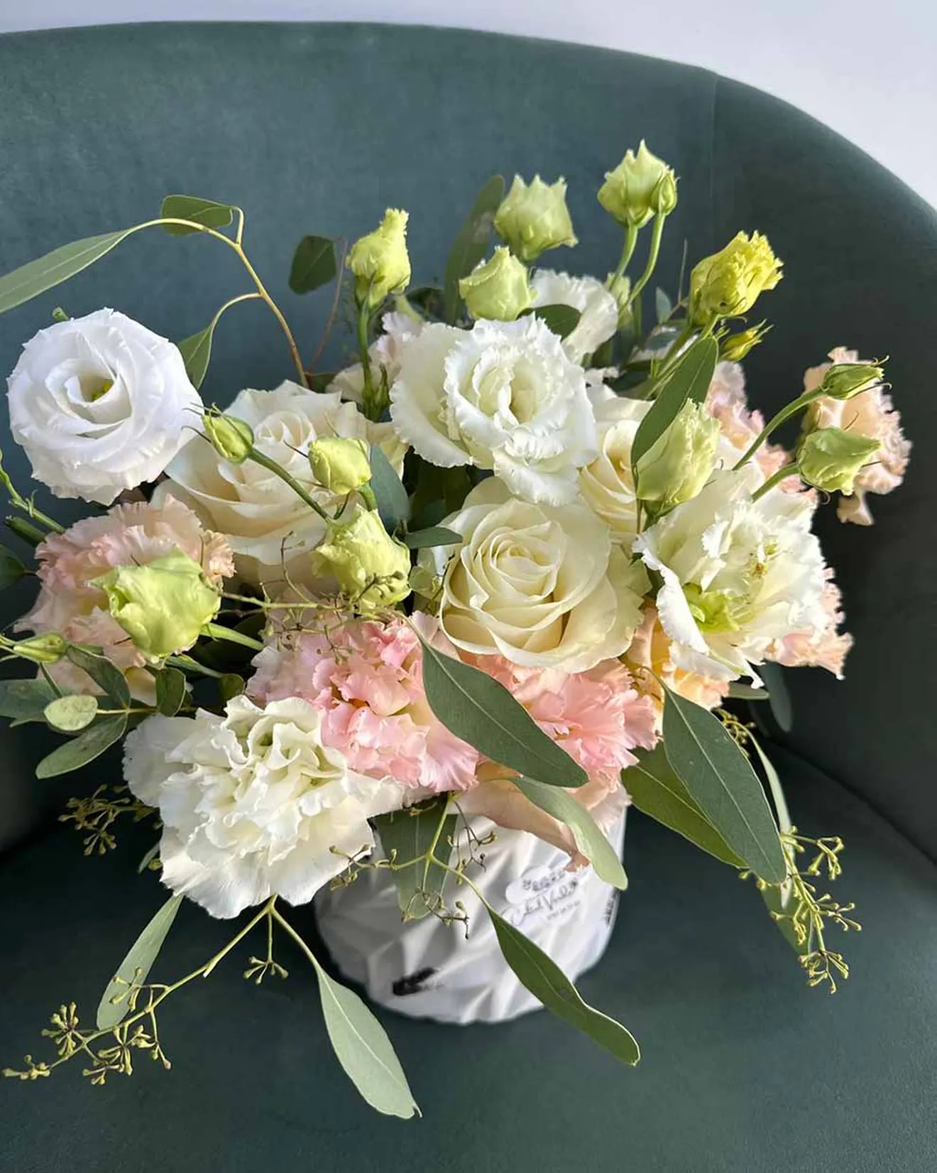 Aranjament cu lisianthus